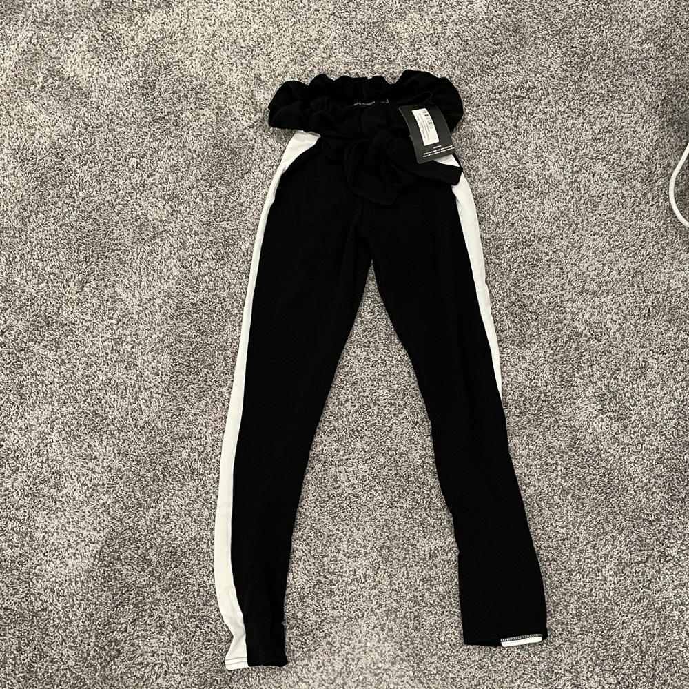 NWT PrettyLittleThing - high rise skinny trousers